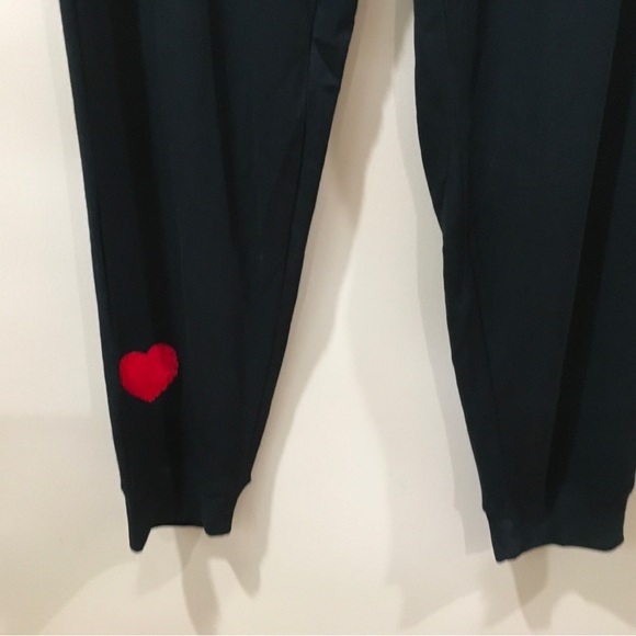 Jane&Delancey Women's Large Jogger Pants Black Pockets Hearts Valentine’s New - Picture 5 of 6